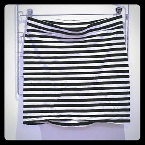 H&M Divided Black & White Striped Mini Skirt sm
